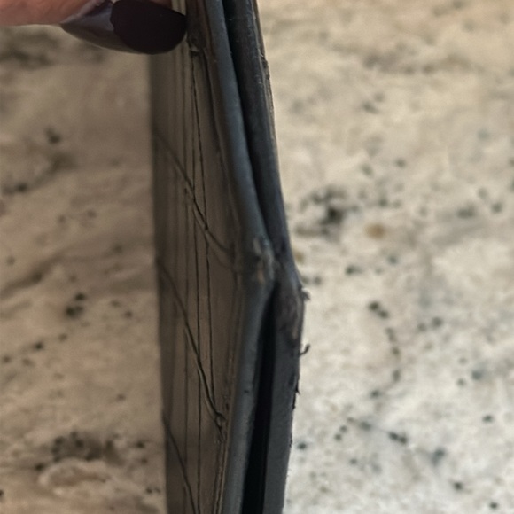 CHANEL Long Bi-Fold Wallet Black GUC - Picture 13 of 14